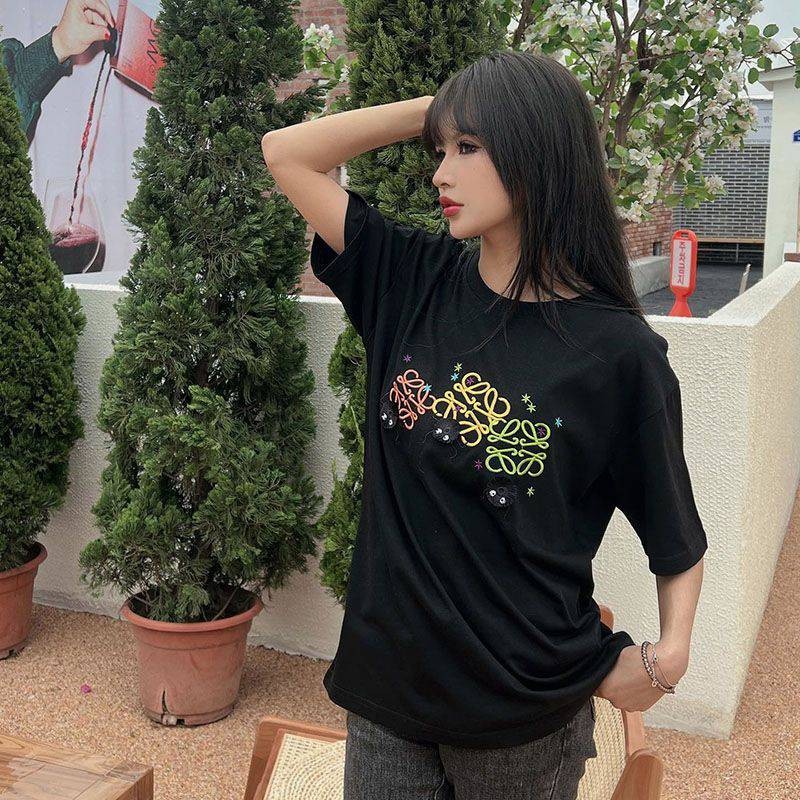 ロエベ 偽物『千と千尋の神隠し』ススワタリ アナグラム Tシャツ (コットン) lob44738